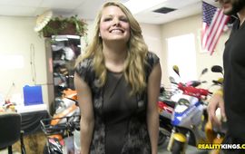 Worshipped mature latina blond Stella Ferrari gets her juicy pie pounded by boyfrend