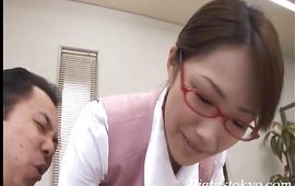 Curvaceous cougar Kirara Kurokawa with attractive tits is fucking fucker like a slut