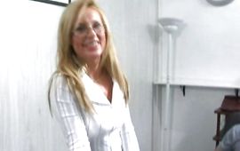 Wanton blonde milf is eager to suck schlong