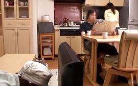 Stupendous big titted mature Riona Sakurai seduces and fucks with a experienced stranger