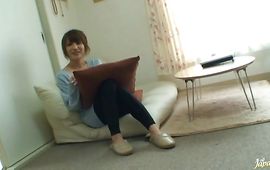 Breathtaking mature Maomi Nagasawa is eager to ride a dong