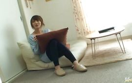 Breathtaking mature Maomi Nagasawa is eager to ride a dong