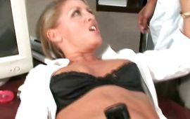 Stunning mature sweetie and her excellent male do it raw