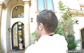 Marvelous brunette whore Courtney Cummz wants stud to smashed her super hard